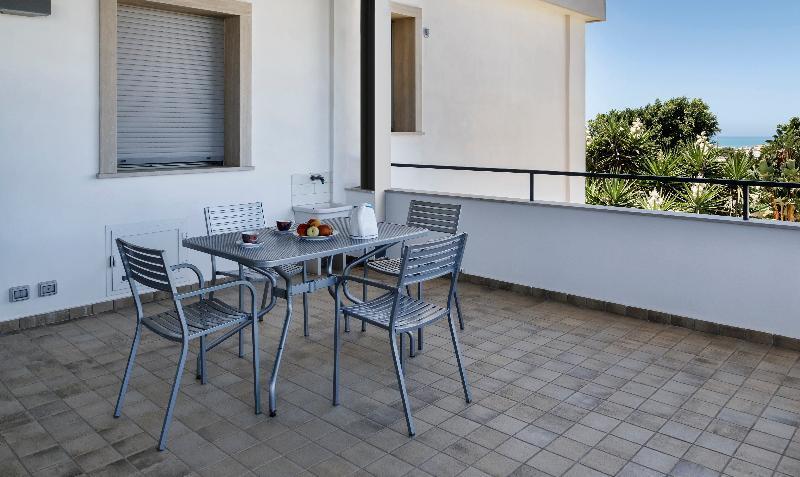 Sikelika Residence Sul Mare Scoglitti Luaran gambar