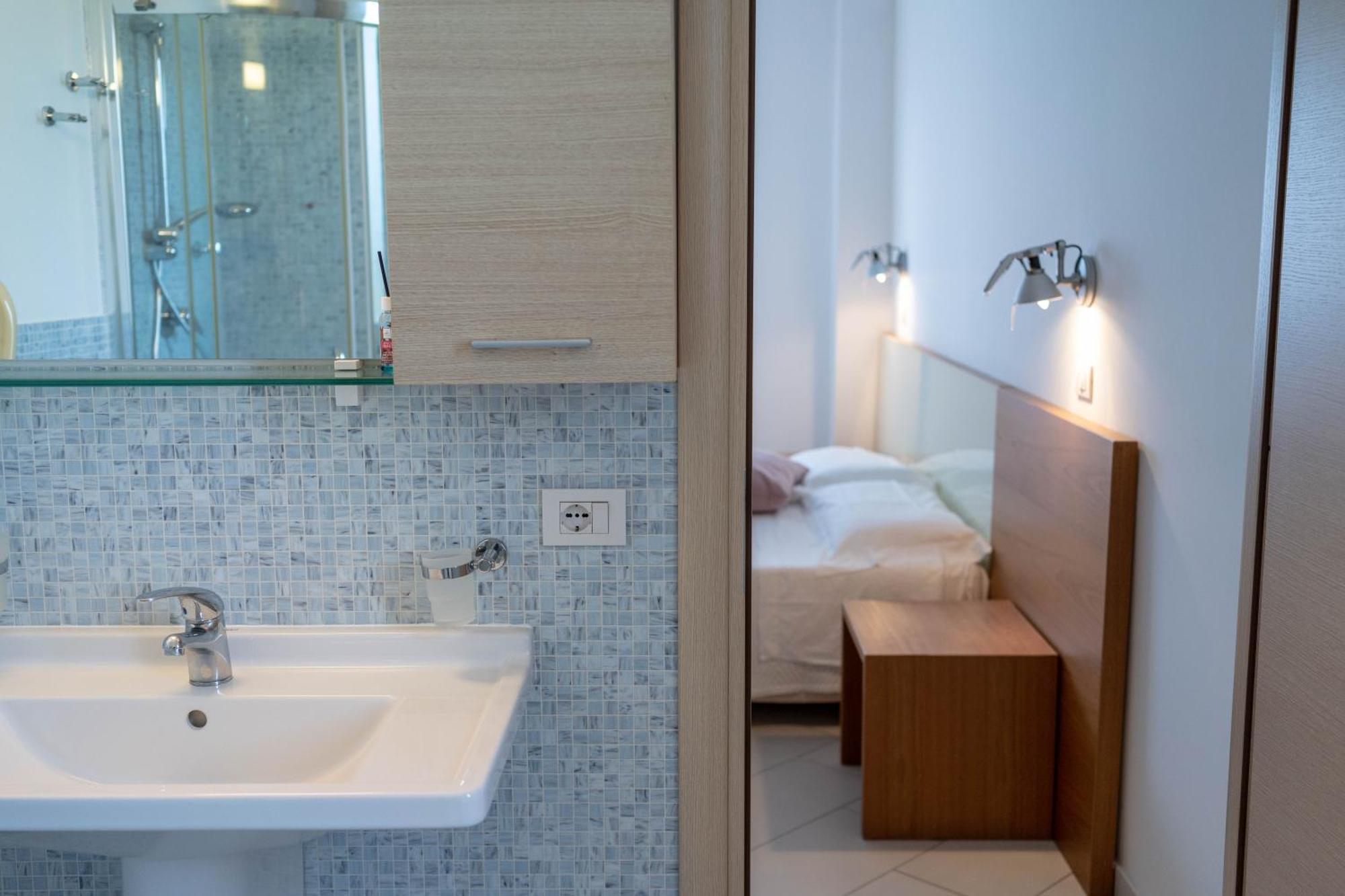 Sikelika Residence Sul Mare Scoglitti Luaran gambar
