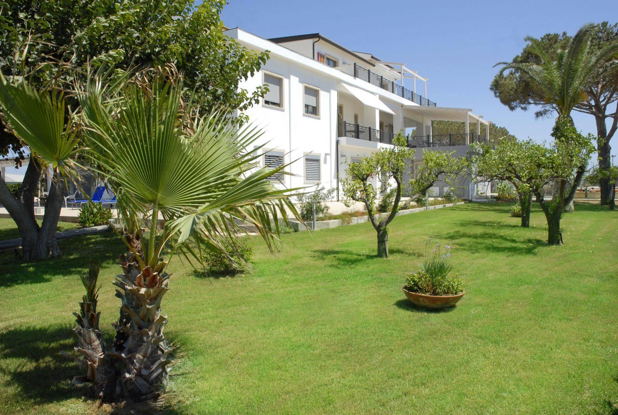 Sikelika Residence Sul Mare Scoglitti Luaran gambar